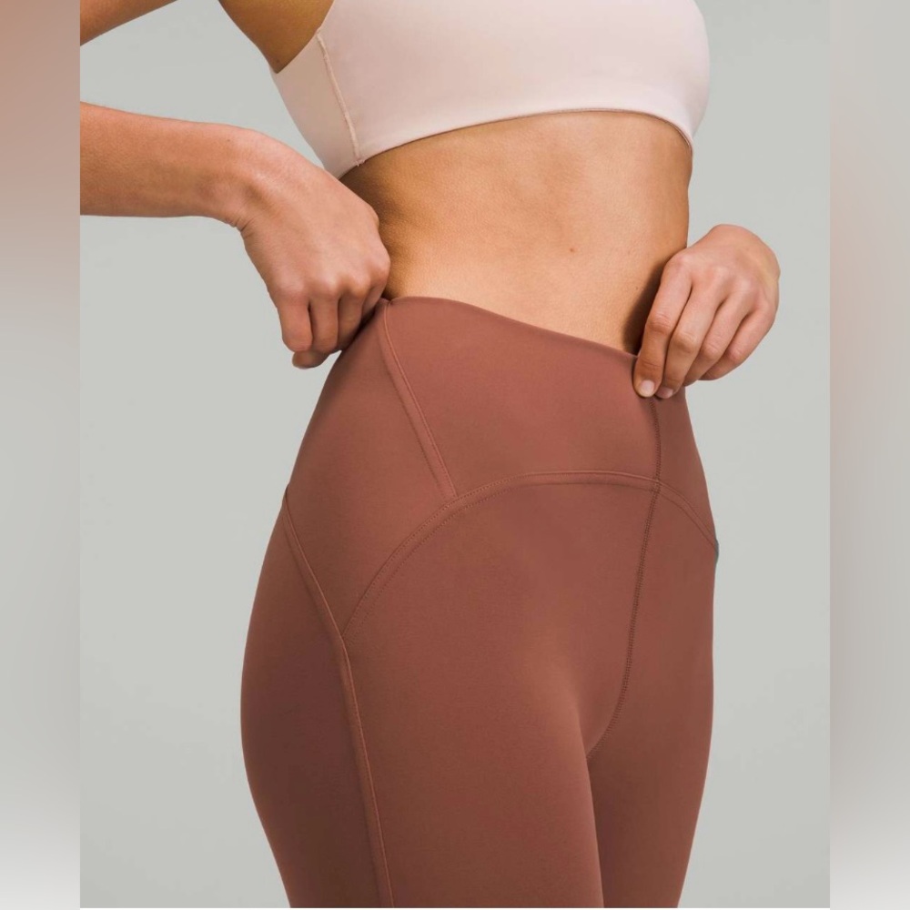 Lululemon InStill High-Rise Tight 25"
Ancient Copper